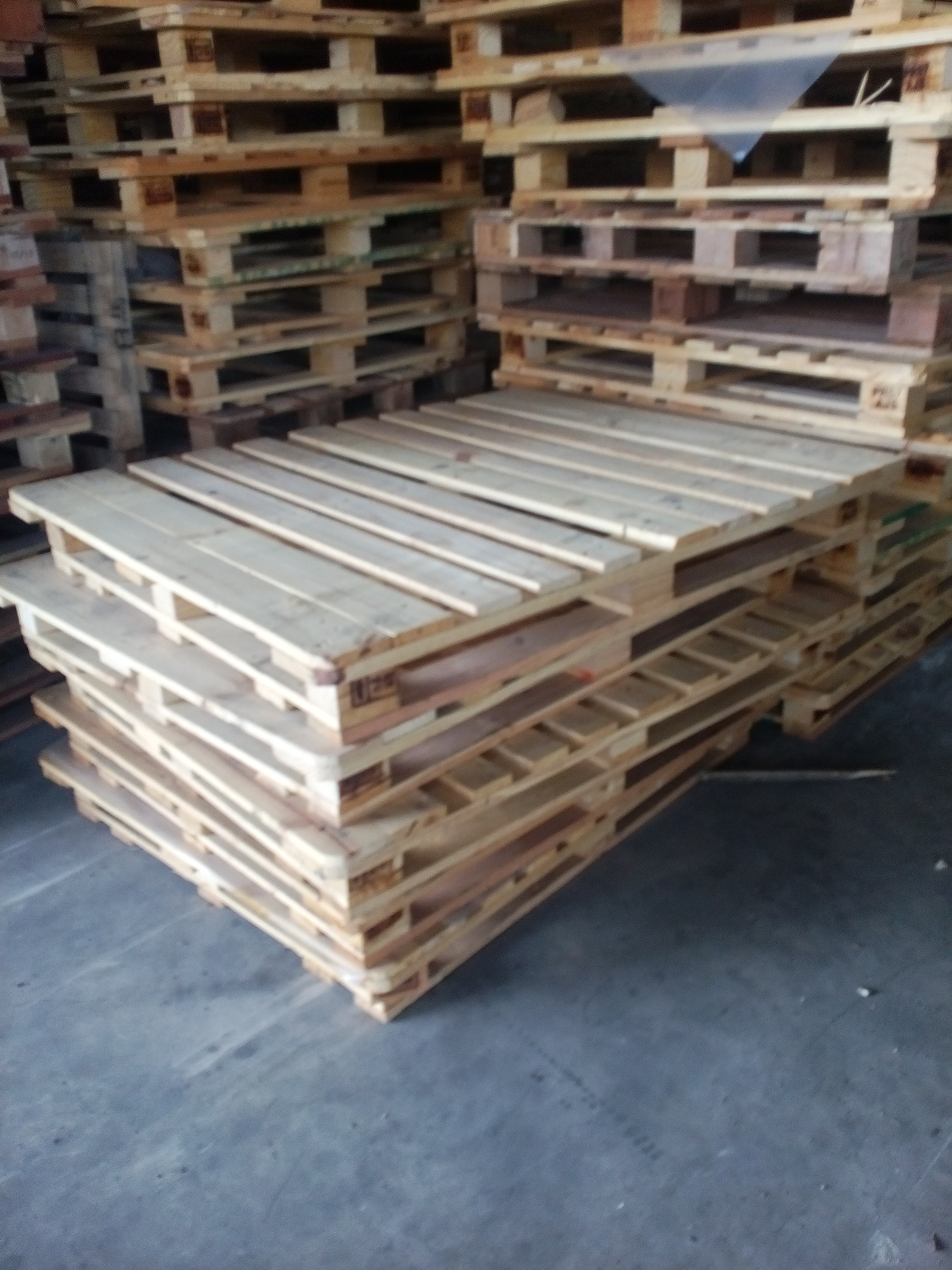 Bán pallet gỗ tại Gia Lộc Hải Dương