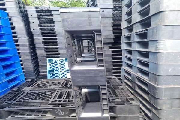 Giải Pháp Pallet Nhựa Tái Sử Dụng: Chất Lượng Vượt Trội với Giá Cả Tiết Kiệm