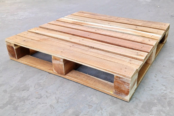 Pallet gỗ là gì? Đặc điểm của của Pallet gỗ?